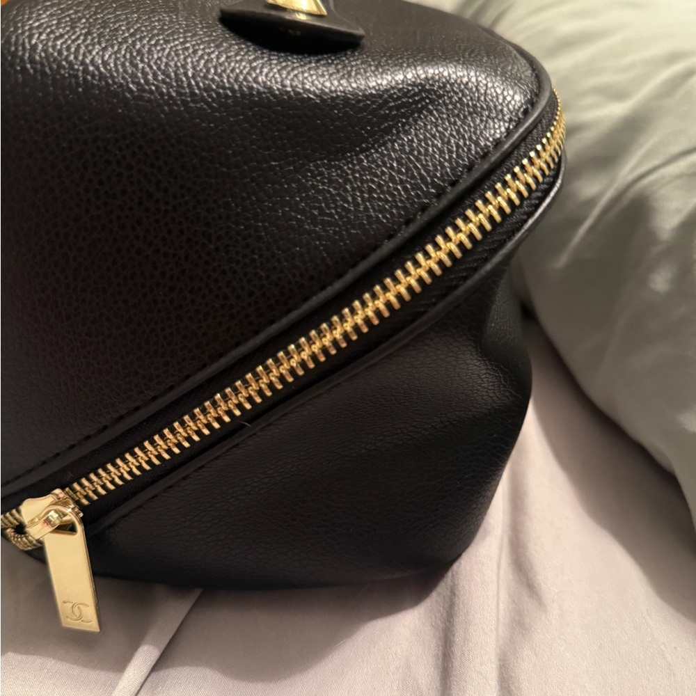 CC Cosmetic Case Black Leather Pouch with Gold Zipper - Picture 4 of 5
